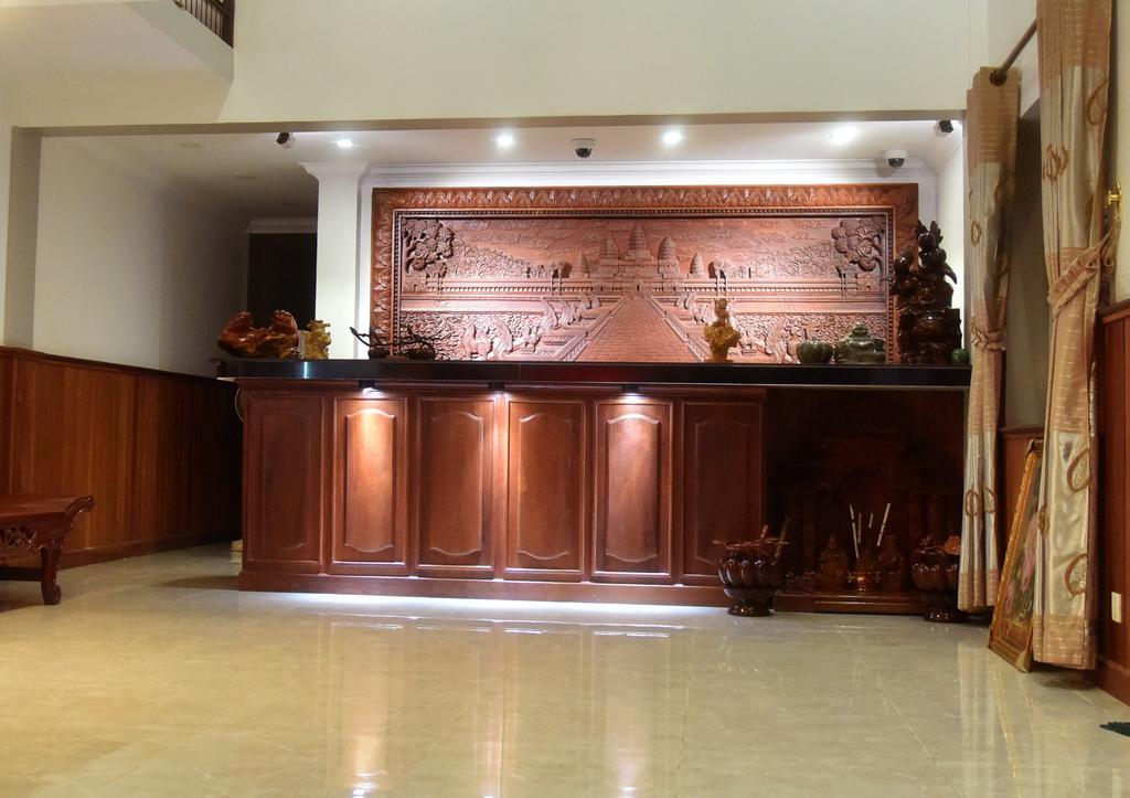 Happy​​ Family Guesthouse Кампот Екстериор снимка