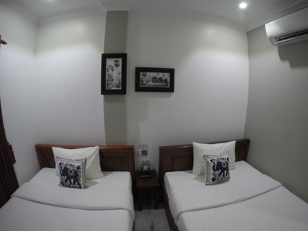 Happy​​ Family Guesthouse Кампот Екстериор снимка